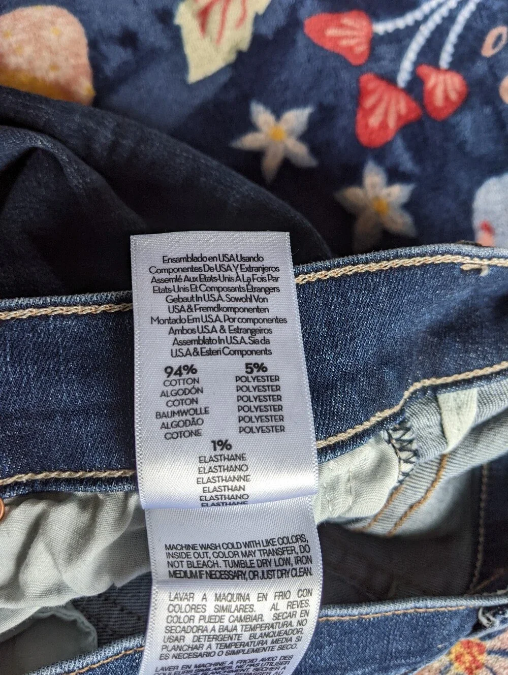 Mother Jeans Classic Fit Cropped Size 28